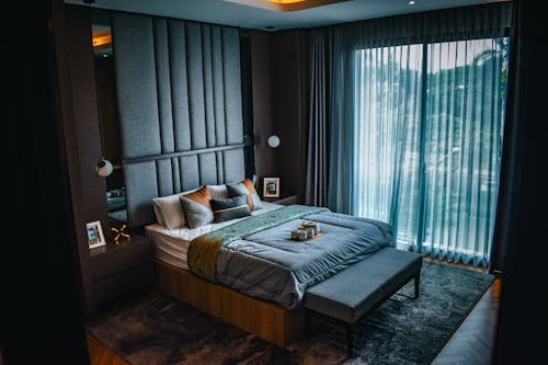 Modern bedroom decor